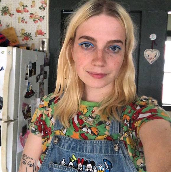 Meet your Posher, Carson - Picture 1 of 1